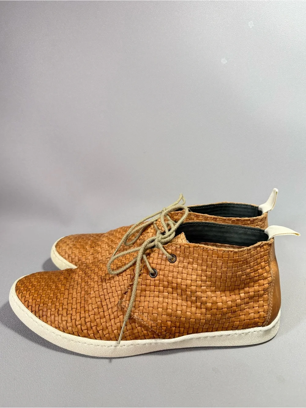 Pratesi Tan Italian Woven Leather Chukka Lace-Up Sneakers